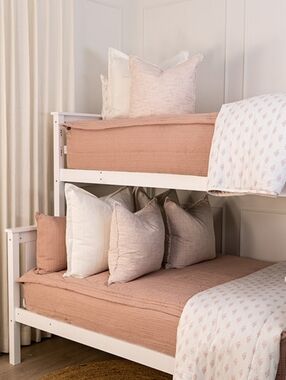 Twin Beddy's Alexandria Set